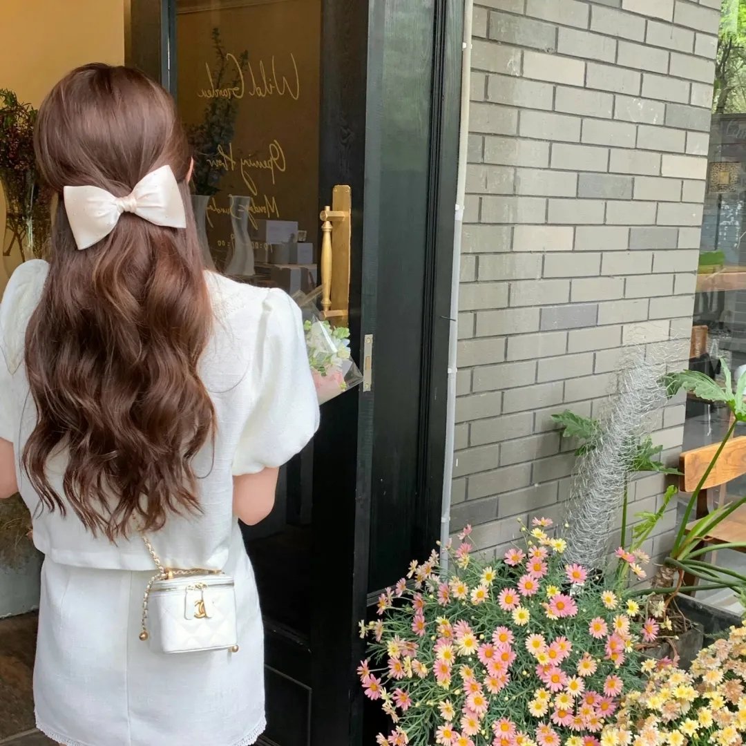 黑珍珠艾曼妞